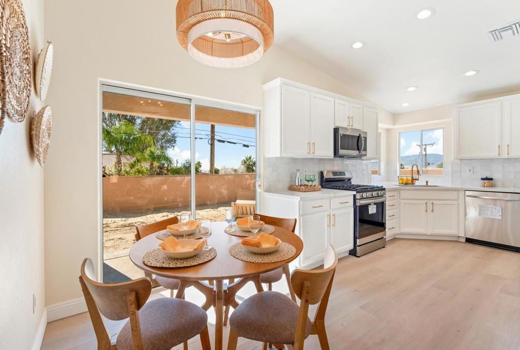 Image 21 of property listing at 9420 Vista Del Valle, Desert Hot Springs, CA 92240