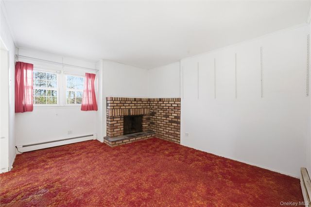 115 Red Oak Court, Port Jefferson, NY 11777