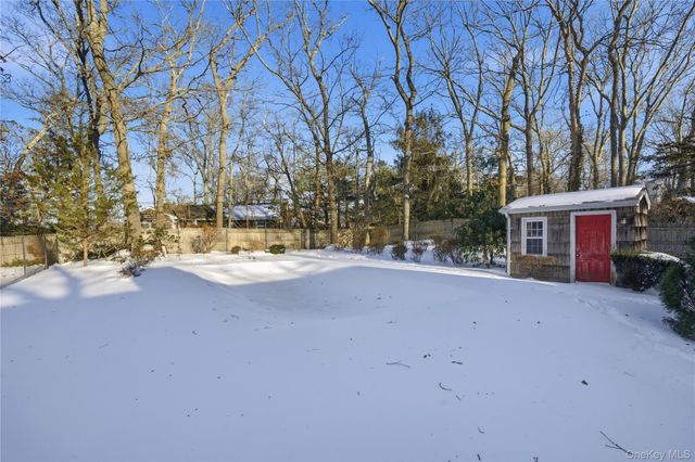 115 Red Oak Court, Port Jefferson, NY 11777