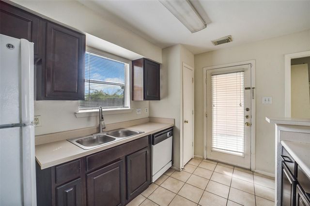 10007 Emerald Creek Drive A, Houston, TX 77070