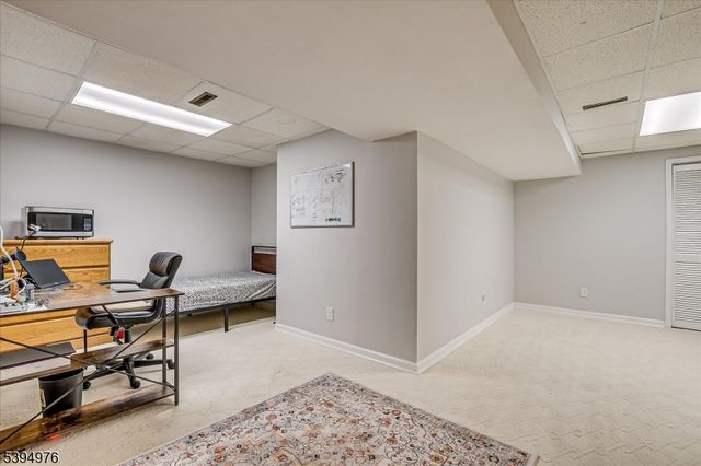 30 Dewitt Ln, Hillsborough Twp., NJ 08844