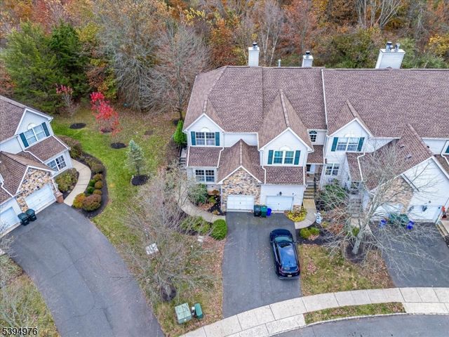 30 Dewitt Ln, Hillsborough Twp., NJ 08844