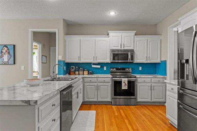 14675 S Greenwood Street, Olathe, KS 66062