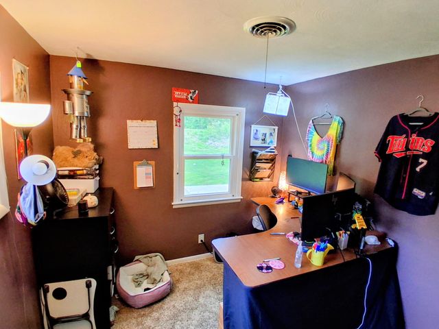 6921 N 37th Street, Richland, MI 49083