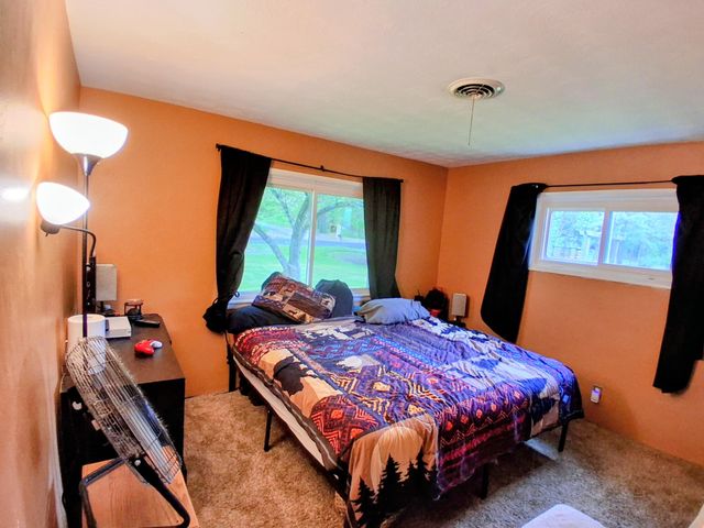 6921 N 37th Street, Richland, MI 49083
