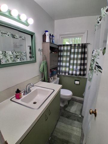 6921 N 37th Street, Richland, MI 49083