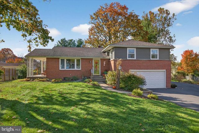 2523 MAYFAIR DR, Lancaster, PA 17603