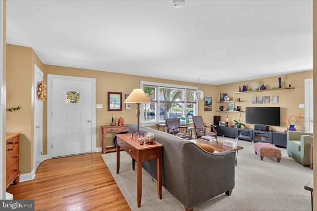 2523 MAYFAIR DR, Lancaster, PA 17603