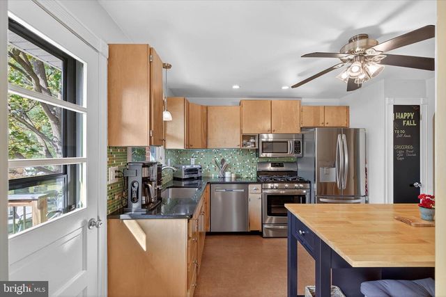 2523 MAYFAIR DR, Lancaster, PA 17603