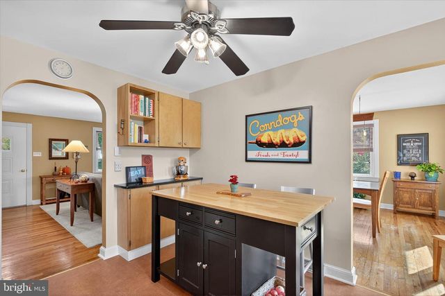 2523 MAYFAIR DR, Lancaster, PA 17603