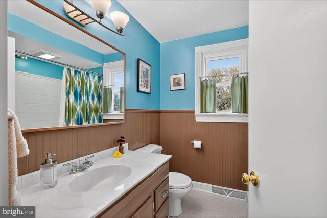 2523 MAYFAIR DR, Lancaster, PA 17603