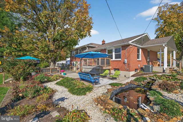 2523 MAYFAIR DR, Lancaster, PA 17603