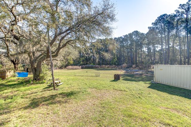 445 Dupre Road, Mcclellanville, SC 29458