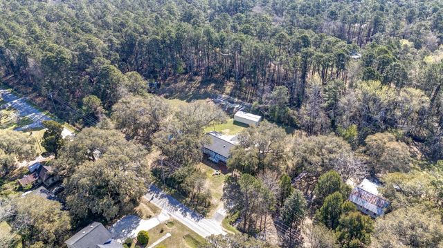 445 Dupre Road, Mcclellanville, SC 29458