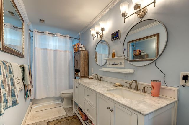 445 Dupre Road, Mcclellanville, SC 29458