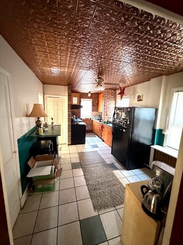 141 George St, Medford, MA 02155