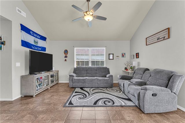 389 Cascade Circle, Springdale, AR 72764