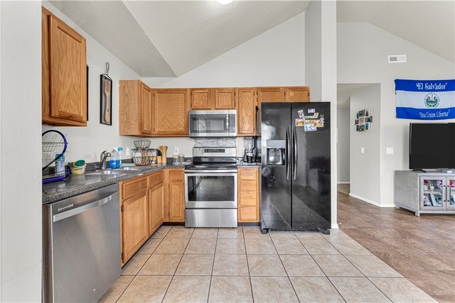 389 Cascade Circle, Springdale, AR 72764