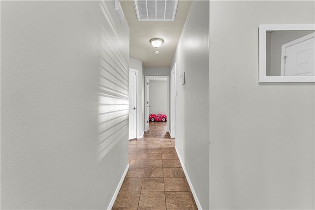 389 Cascade Circle, Springdale, AR 72764