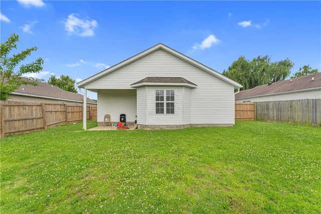 389 Cascade Circle, Springdale, AR 72764