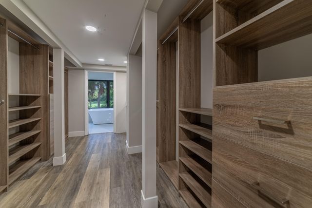 2517 Presidential Way B, West Palm Beach, FL 33401