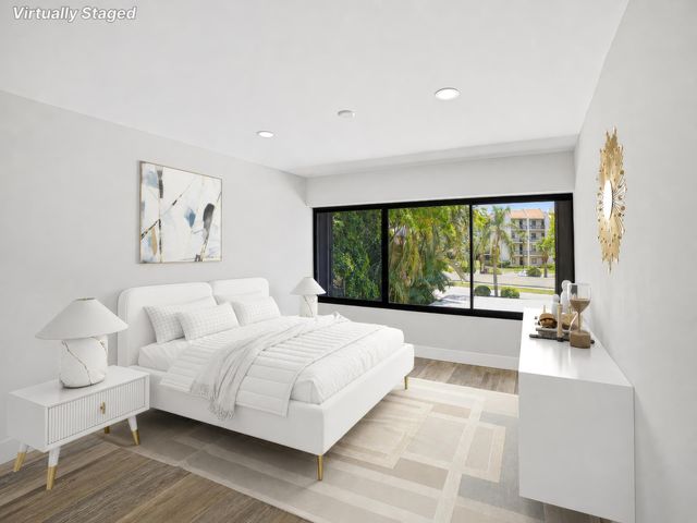 2517 Presidential Way B, West Palm Beach, FL 33401