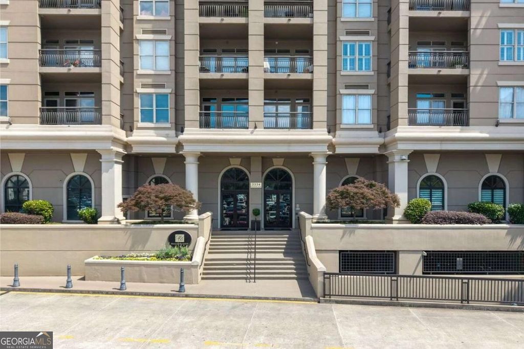 3334 Peachtree Road NE 103, Atlanta, GA 30326 — photo 2