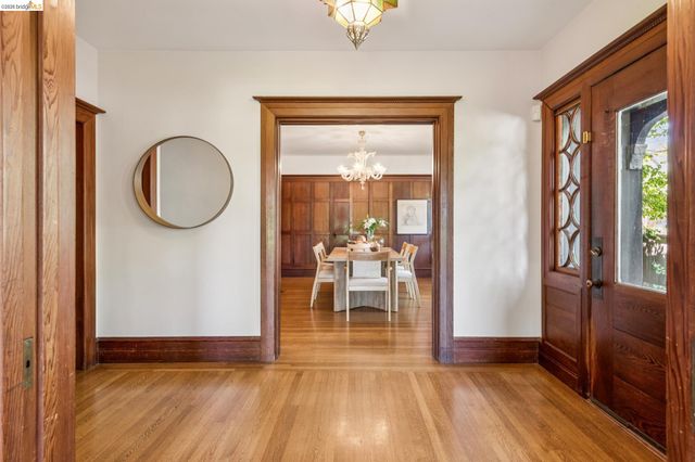1490 Arch St, Berkeley, CA 94708