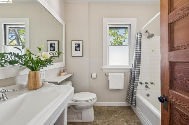 1490 Arch St, Berkeley, CA 94708