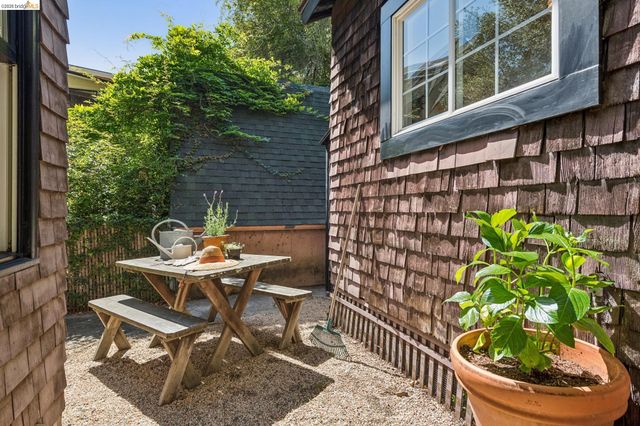 1490 Arch St, Berkeley, CA 94708