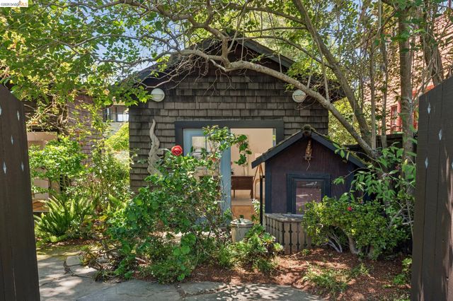 1490 Arch St, Berkeley, CA 94708