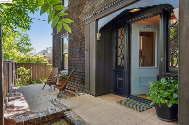 1490 Arch St, Berkeley, CA 94708