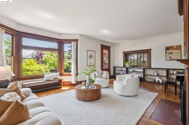 1490 Arch St, Berkeley, CA 94708