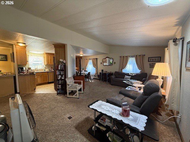 37600 SUNSET St 3, Sandy, OR 97055