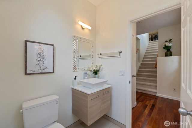 71 Sunset Court NW, Issaquah, WA 98027