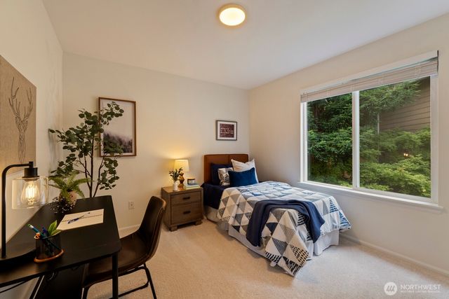 71 Sunset Court NW, Issaquah, WA 98027