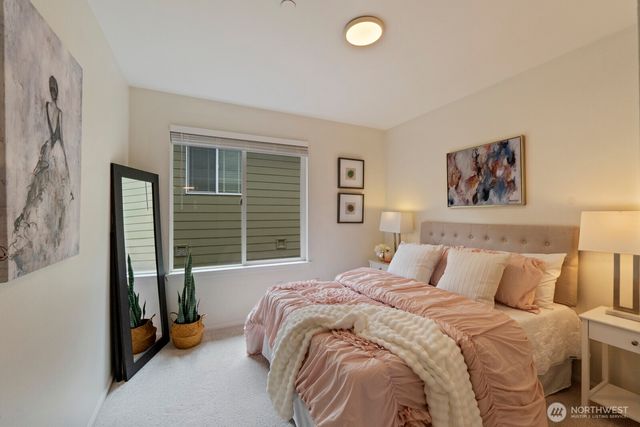 71 Sunset Court NW, Issaquah, WA 98027