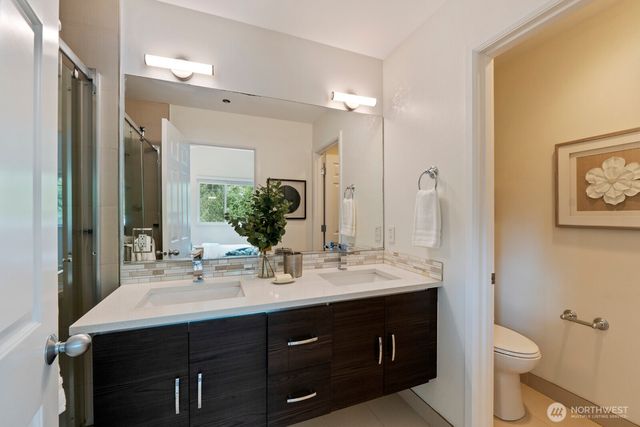 71 Sunset Court NW, Issaquah, WA 98027