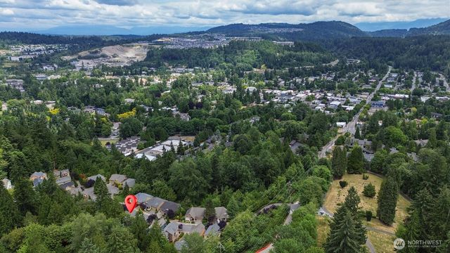 71 Sunset Court NW, Issaquah, WA 98027