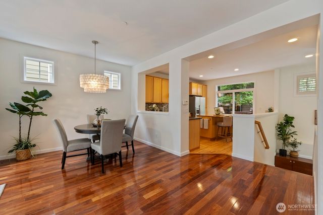 71 Sunset Court NW, Issaquah, WA 98027