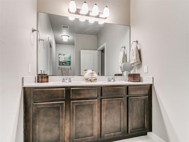 9896 Abington Circle, Edmond, OK 73025