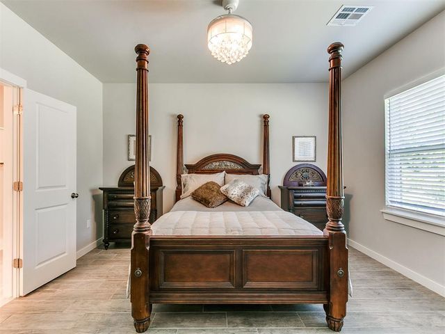 9896 Abington Circle, Edmond, OK 73025