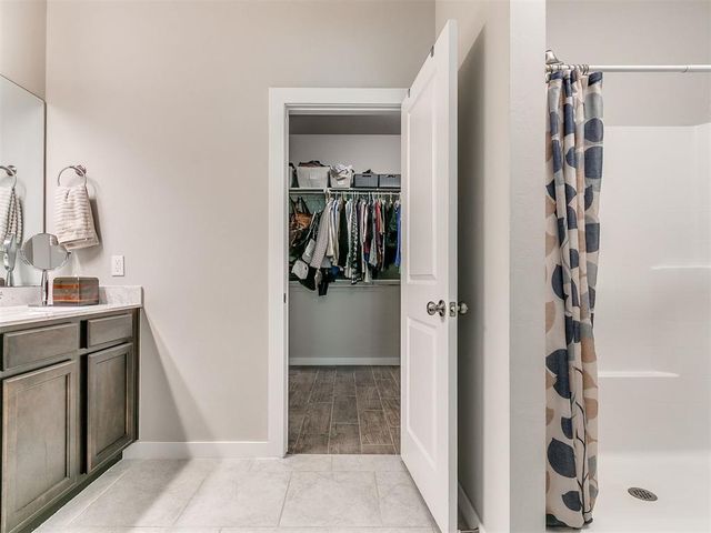 9896 Abington Circle, Edmond, OK 73025