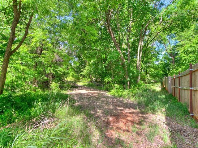 9896 Abington Circle, Edmond, OK 73025