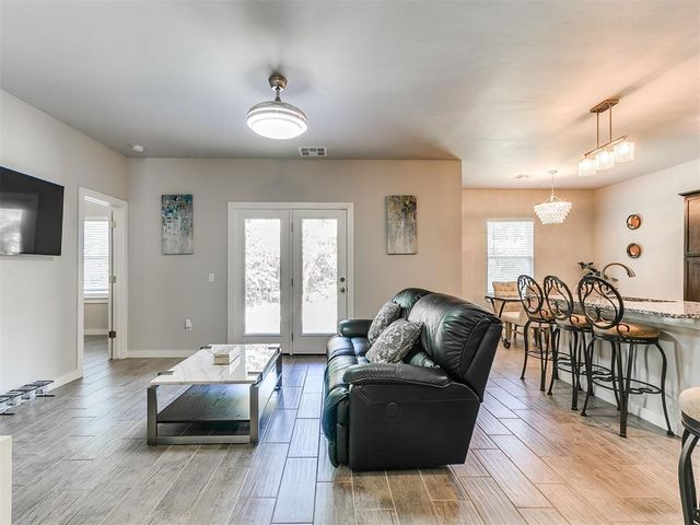 9896 Abington Circle, Edmond, OK 73025