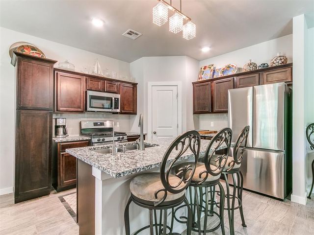 9896 Abington Circle, Edmond, OK 73025