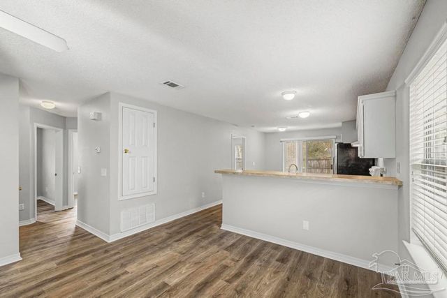 10588 Wilderness Ln, Pensacola, FL 32534