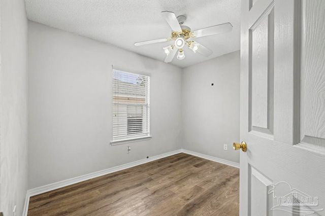 10588 Wilderness Ln, Pensacola, FL 32534