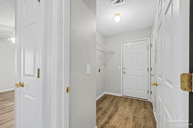 10588 Wilderness Ln, Pensacola, FL 32534