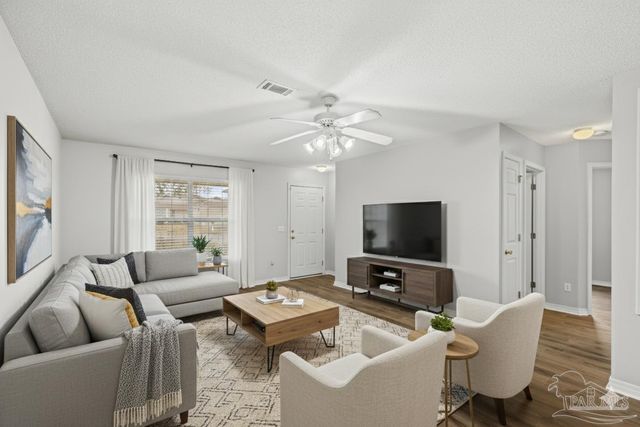 10588 Wilderness Ln, Pensacola, FL 32534